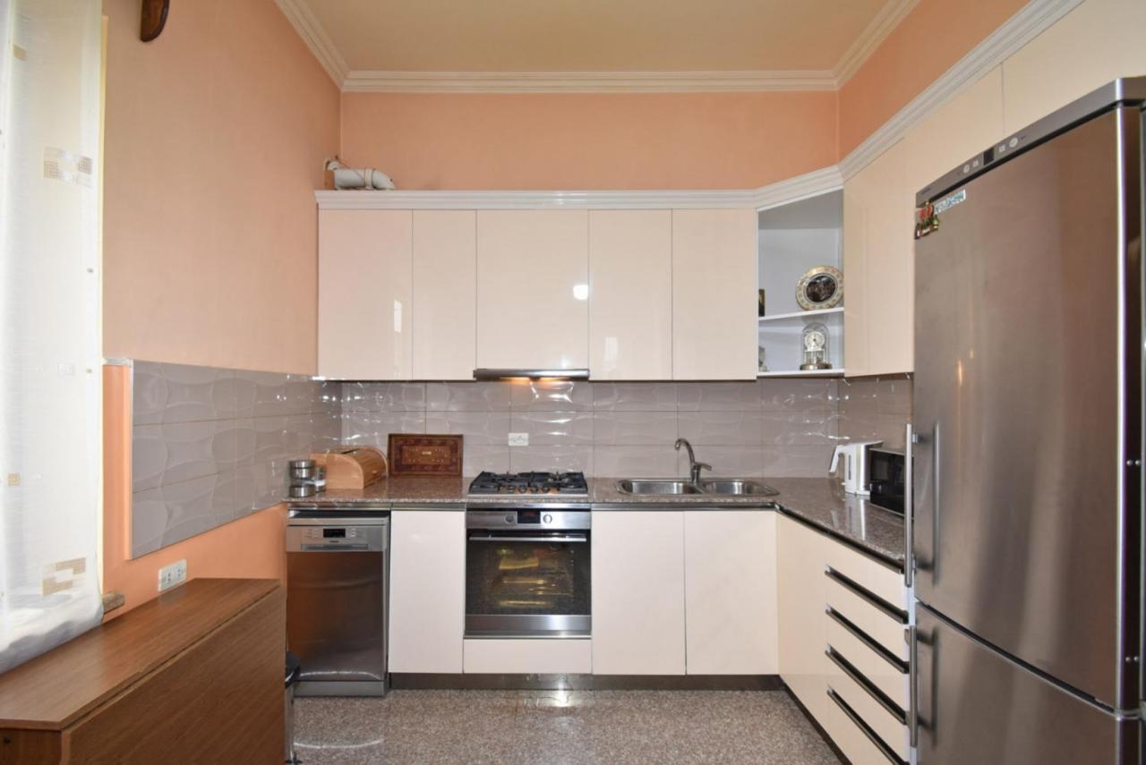 Homestay At City Center Єреван Екстер'єр фото