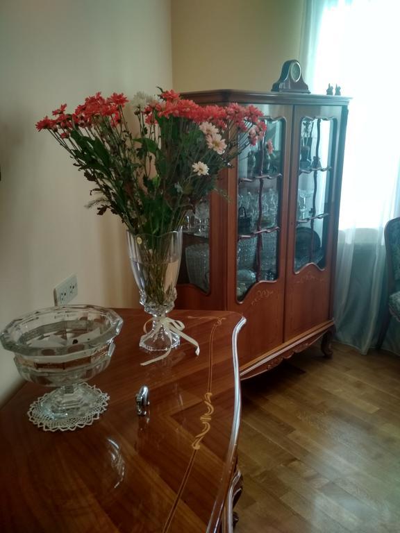 Homestay At City Center Єреван Екстер'єр фото